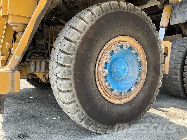 Komatsu HD1500-7 연결식 홀러