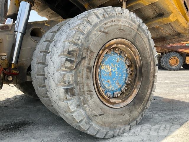 Komatsu HD1500-7 연결식 홀러