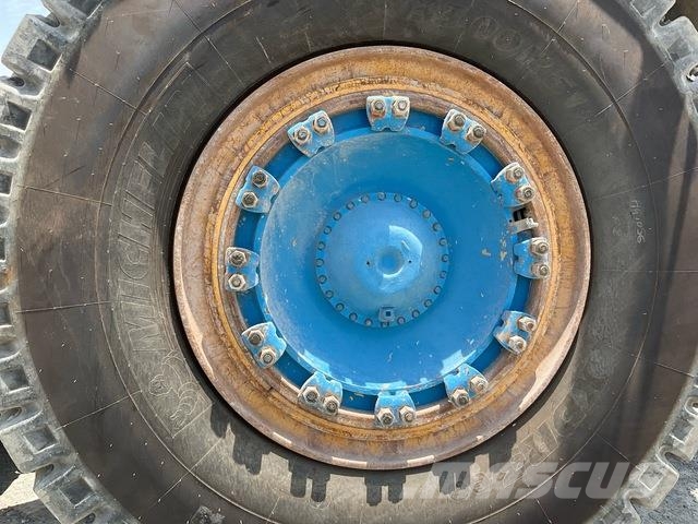 Komatsu HD1500-7 연결식 홀러