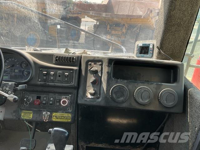 Komatsu HD1500-7 연결식 홀러