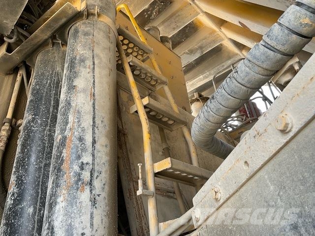 Komatsu HD1500-7 Karjeriniai savivarčiai