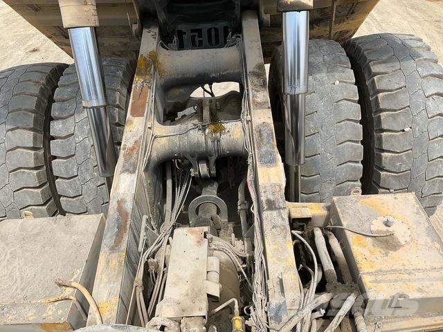 Komatsu HD1500-7 Karjeriniai savivarčiai