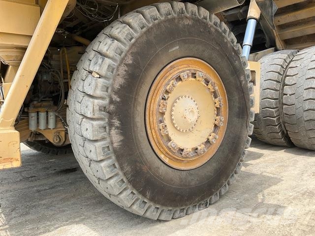 Komatsu HD1500-7 Karjeriniai savivarčiai