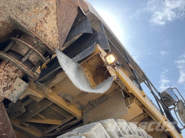 Komatsu HD1500-7 Karjeriniai savivarčiai