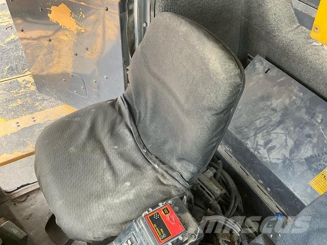 Komatsu HD1500-7 Karjeriniai savivarčiai