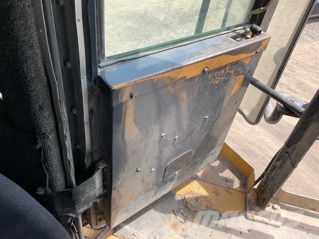 Komatsu HD1500-7 Karjeriniai savivarčiai