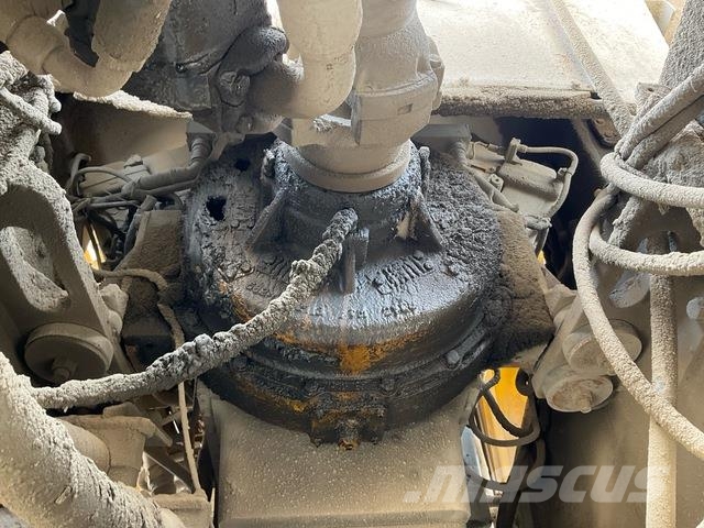 Komatsu HD1500-7 Karjeriniai savivarčiai