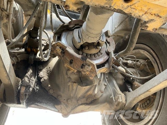 Komatsu HD1500-7 Karjeriniai savivarčiai