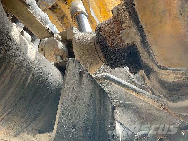 Komatsu HD1500-7 Karjeriniai savivarčiai