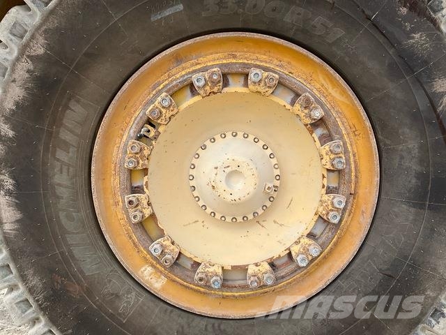 Komatsu HD1500-7 Karjeriniai savivarčiai