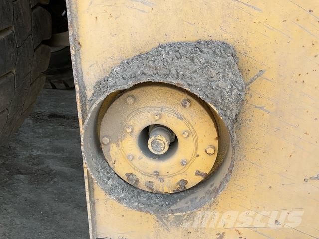 Komatsu HD1500-7 Karjeriniai savivarčiai