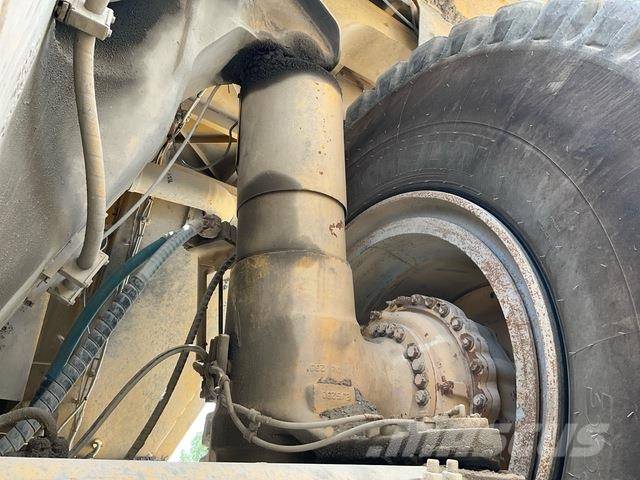 Komatsu HD1500-7 Karjeriniai savivarčiai