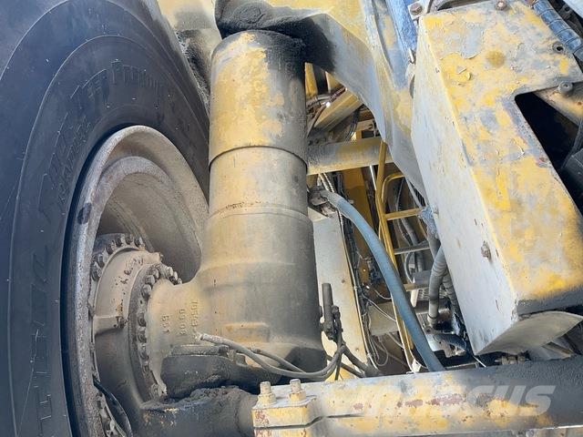Komatsu HD1500-7 ساحبات مفصلية
