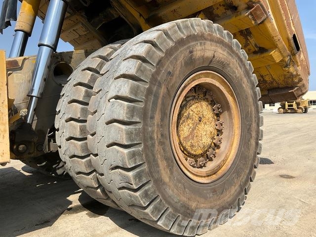 Komatsu HD1500-7 ساحبات مفصلية