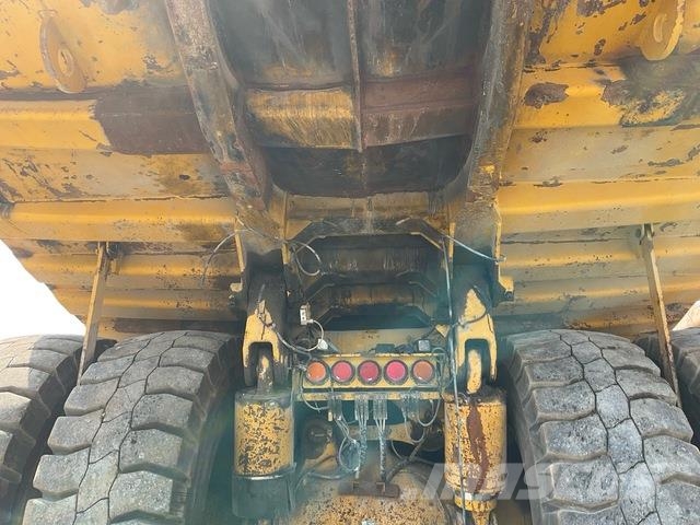 Komatsu HD1500-7 ساحبات مفصلية