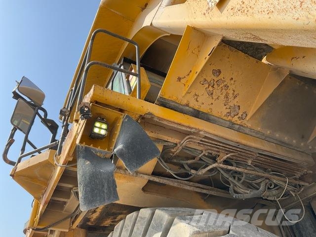 Komatsu HD1500-7 ساحبات مفصلية