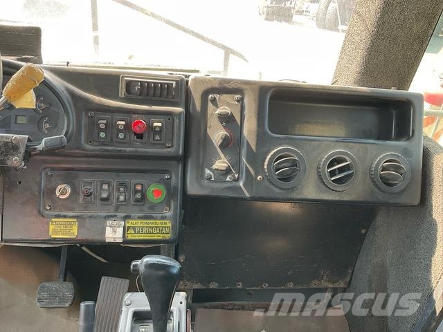 Komatsu HD1500-7 ساحبات مفصلية