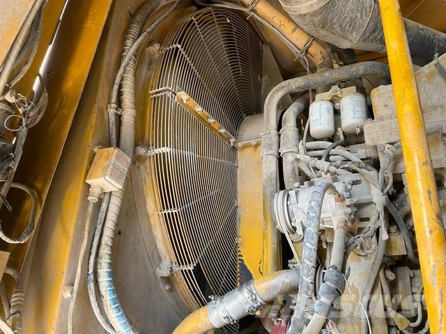 Komatsu HD1500-7 ساحبات مفصلية
