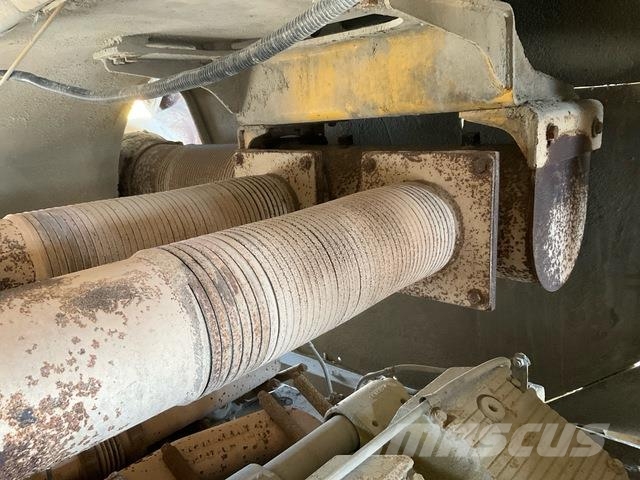 Komatsu HD1500-7 ساحبات مفصلية