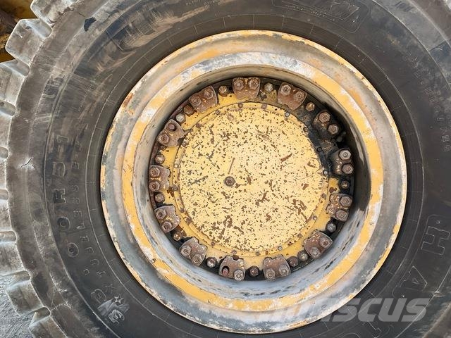 Komatsu HD1500-7 ساحبات مفصلية
