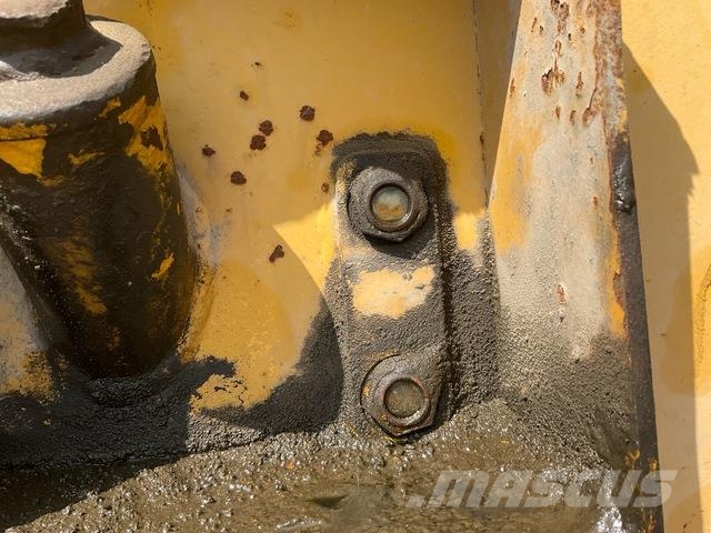 Komatsu HD1500-7 ساحبات مفصلية