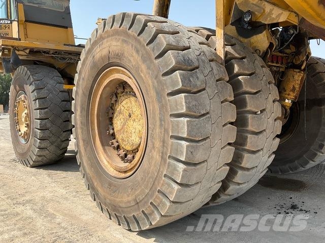 Komatsu HD1500-7 ساحبات مفصلية