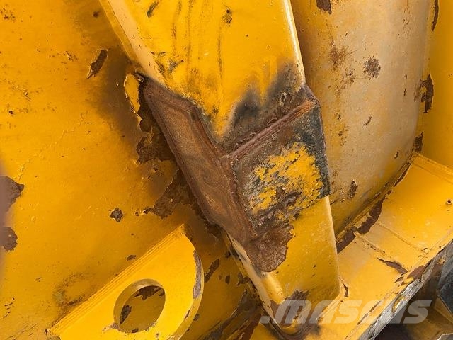 Komatsu HD1500-7 ساحبات مفصلية