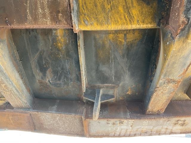 Komatsu HD1500-7 ساحبات مفصلية