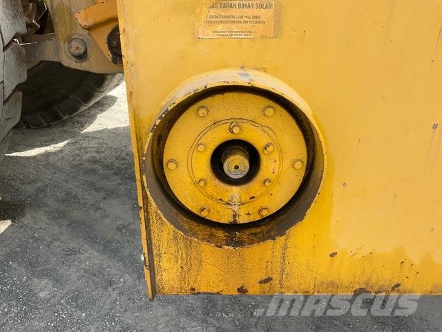 Komatsu HD1500-7 ساحبات مفصلية