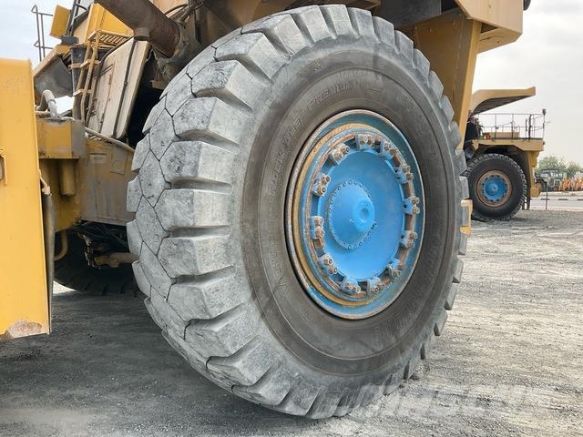Komatsu HD1500-7 ساحبات مفصلية