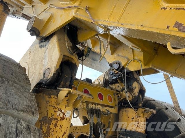 Komatsu HD1500-7 ساحبات مفصلية