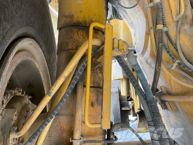 Komatsu HD1500-7 ساحبات مفصلية