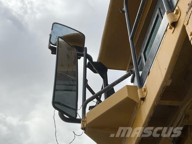 Komatsu HD1500-7 ساحبات مفصلية