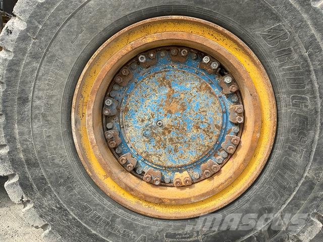 Komatsu HD1500-7 ساحبات مفصلية