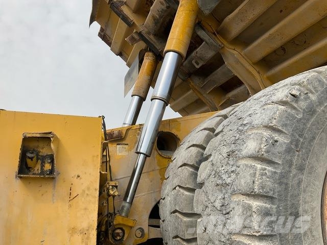 Komatsu HD1500-7 ساحبات مفصلية