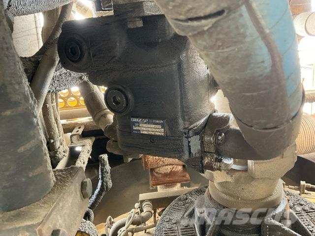 Komatsu HD1500-7 ساحبات مفصلية