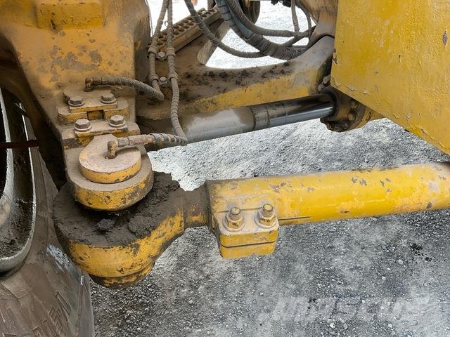 Komatsu HD1500-7 ساحبات مفصلية