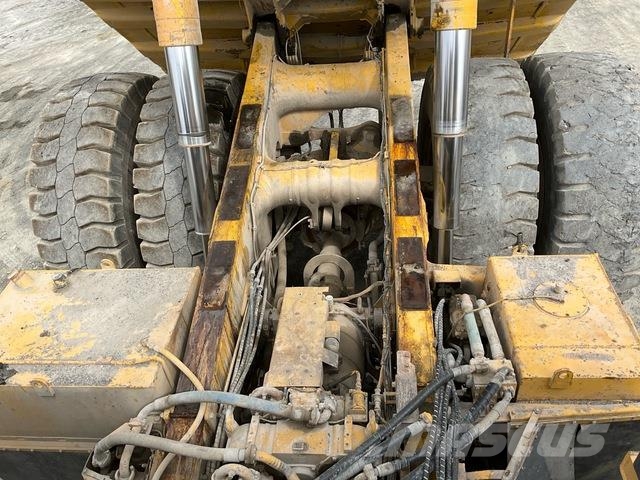 Komatsu HD1500-7 ساحبات مفصلية