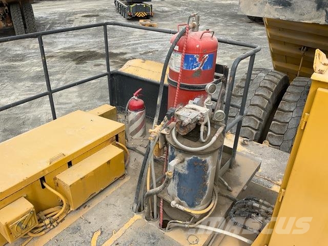 Komatsu HD1500-7 ساحبات مفصلية