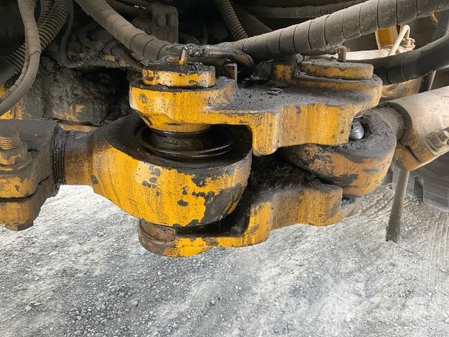 Komatsu HD1500-7 ساحبات مفصلية