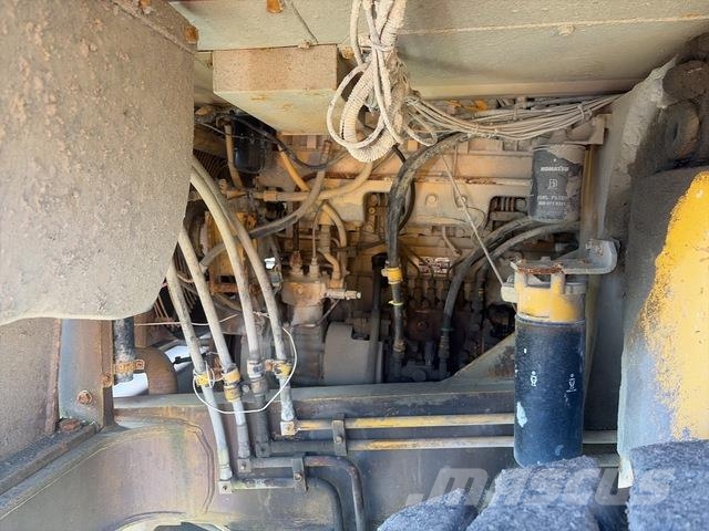 Komatsu HD255-5 Kĺbové nákladné autá