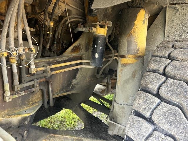 Komatsu HD255-5 Kĺbové nákladné autá