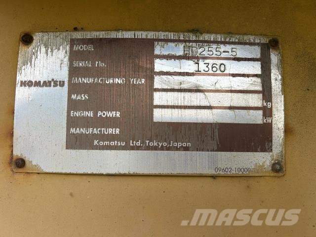 Komatsu HD255-5 Kĺbové nákladné autá