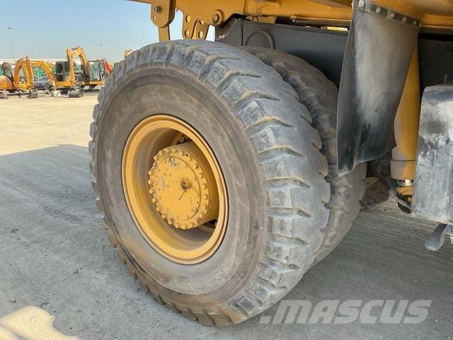 Komatsu HD325-7 Σπαστό Dump Truck ADT