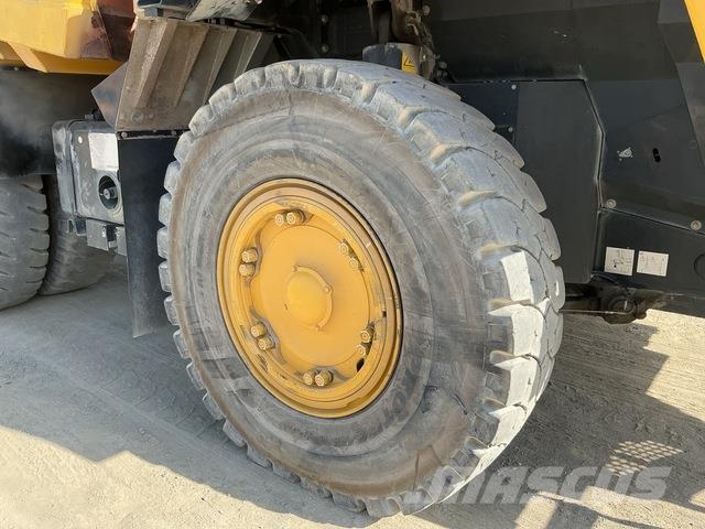 Komatsu HD325-7 Σπαστό Dump Truck ADT