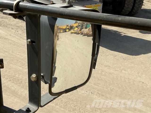 Komatsu HD325-7 Σπαστό Dump Truck ADT