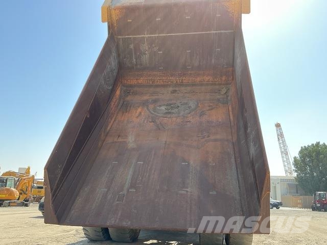 Komatsu HD325-7 Σπαστό Dump Truck ADT