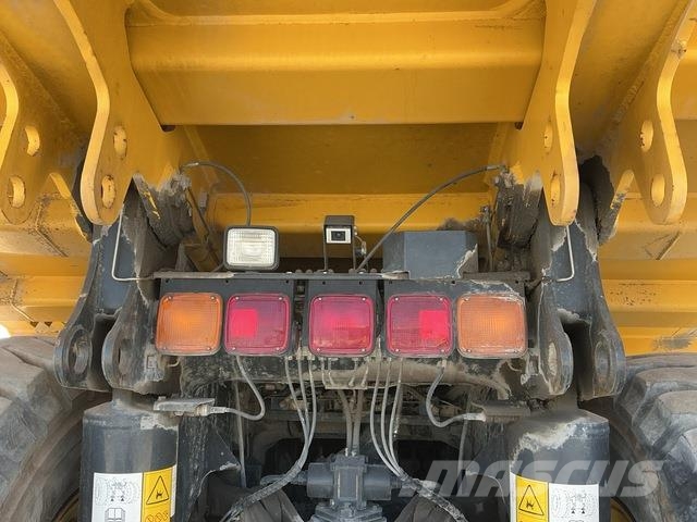 Komatsu HD325-7 Σπαστό Dump Truck ADT