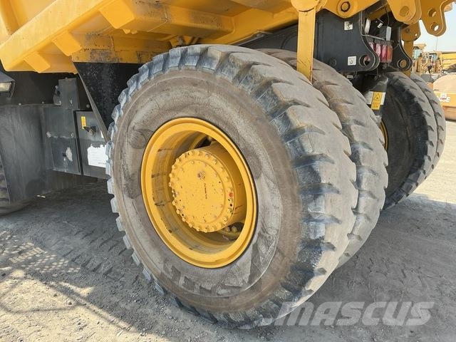 Komatsu HD325-7 Σπαστό Dump Truck ADT