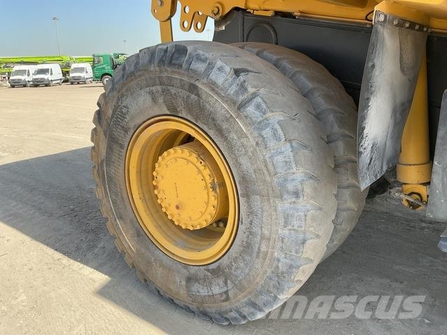 Komatsu HD325-7 Σπαστό Dump Truck ADT